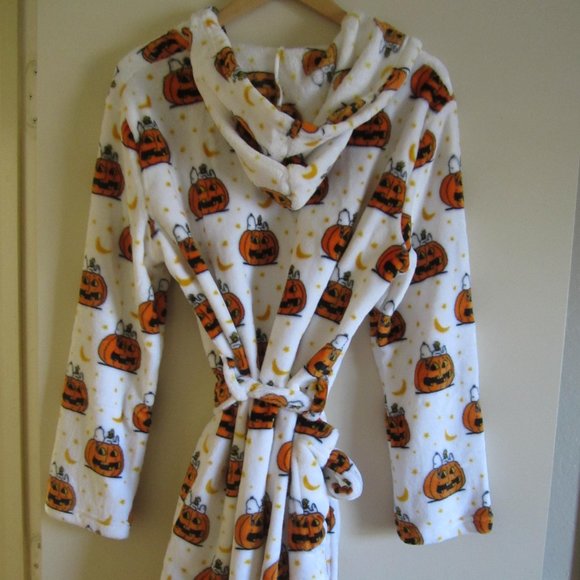 Intimates & Sleepwear Snoopy Peanuts Berkshire Halloween Bathrobe